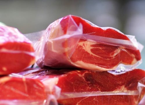 Produção de carnes deve se manter acima de 31 milhões de toneladas em 2025, projeta Conab
