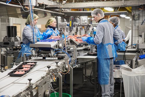 Danish Crown anuncia corte de 800 empregos em plano de reestruturação